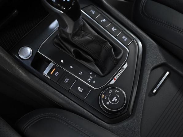 Volkswagen Tiguan II с пробегом 2017 года, цена 2 149 000 рублей, 104000 км, внедорожник, Автокод Объявления