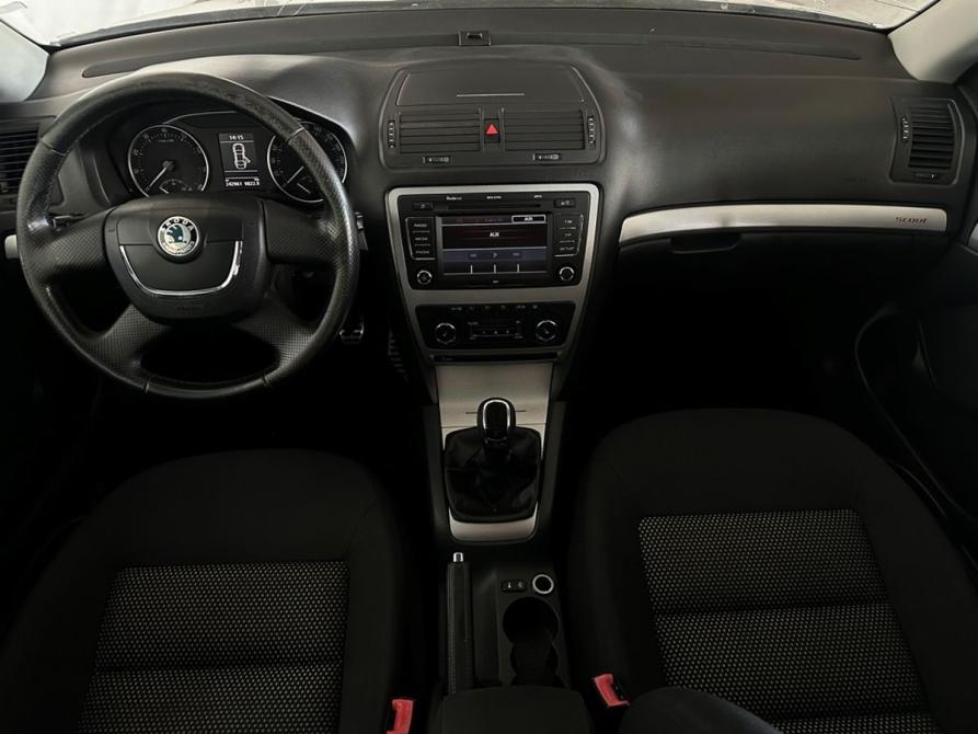 Skoda Octavia II (A5) Рестайлинг Москва  - изображение 11