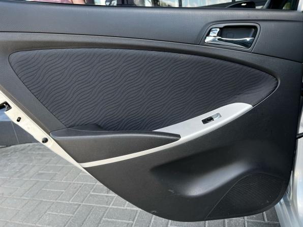 Hyundai Solaris I с пробегом 2012 года, цена 829 999 рублей, 182102 км, седан, Автокод Объявления