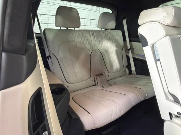 BMW X7 I (G07) Рестайлинг с пробегом 2022 года, цена 10 999 000 рублей, 71135 км, внедорожник, Автокод Объявления