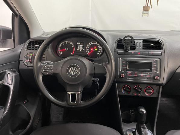 Volkswagen Polo V Рестайлинг с пробегом 2016 года, цена 840 000 рублей, 204866 км, седан, Автокод Объявления