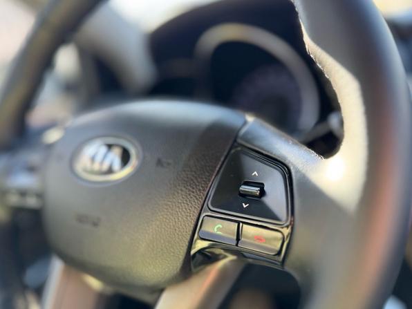 Kia Rio III с пробегом 2013 года, цена 999 000 рублей, 98000 км, седан, Автокод Объявления