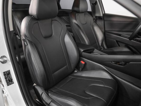 Hyundai Elantra VII (CN7) с пробегом 2023 года, цена 2 126 000 рублей, 29049 км, седан, Автокод Объявления