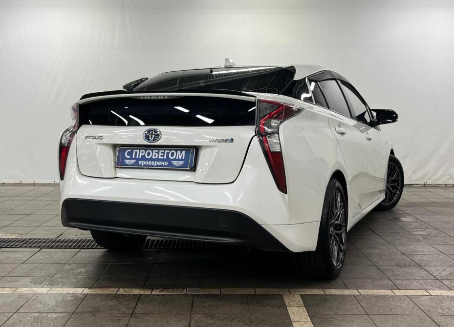 Toyota Prius IV (XW50) Санкт-Петербург  - изображение 2