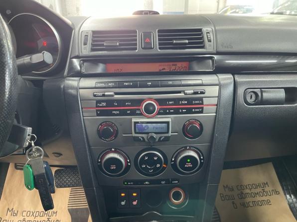 Mazda 3 I (BK) Рестайлинг с пробегом 2006 года, цена 457 700 рублей, 242152 км, хэтчбек, Автокод Объявления