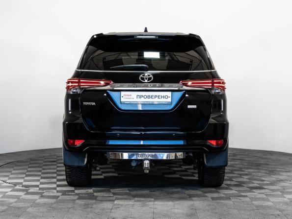 Toyota Fortuner II с пробегом 2018 года, цена 2 999 000 рублей, 157642 км, внедорожник, Автокод Объявления