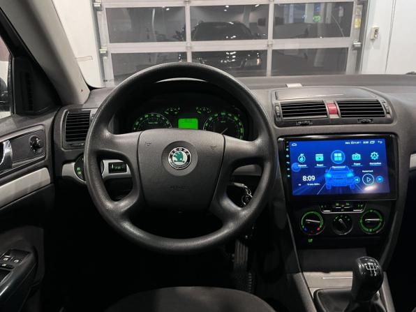 Skoda Octavia II (A5) с пробегом 2006 года, цена 573 000 рублей, 245166 км, универсал, Автокод Объявления
