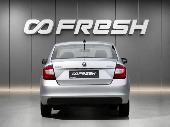Skoda Rapid I Рестайлинг с пробегом 2018 года, цена 1 068 000 рублей, 152805 км, лифтбек, Автокод Объявления