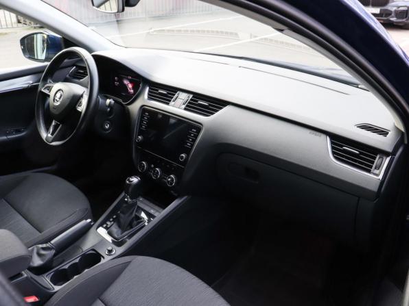 Skoda Octavia III (A7) Рестайлинг с пробегом 2020 года, цена 2 577 000 рублей, 87595 км, лифтбек, Автокод Объявления