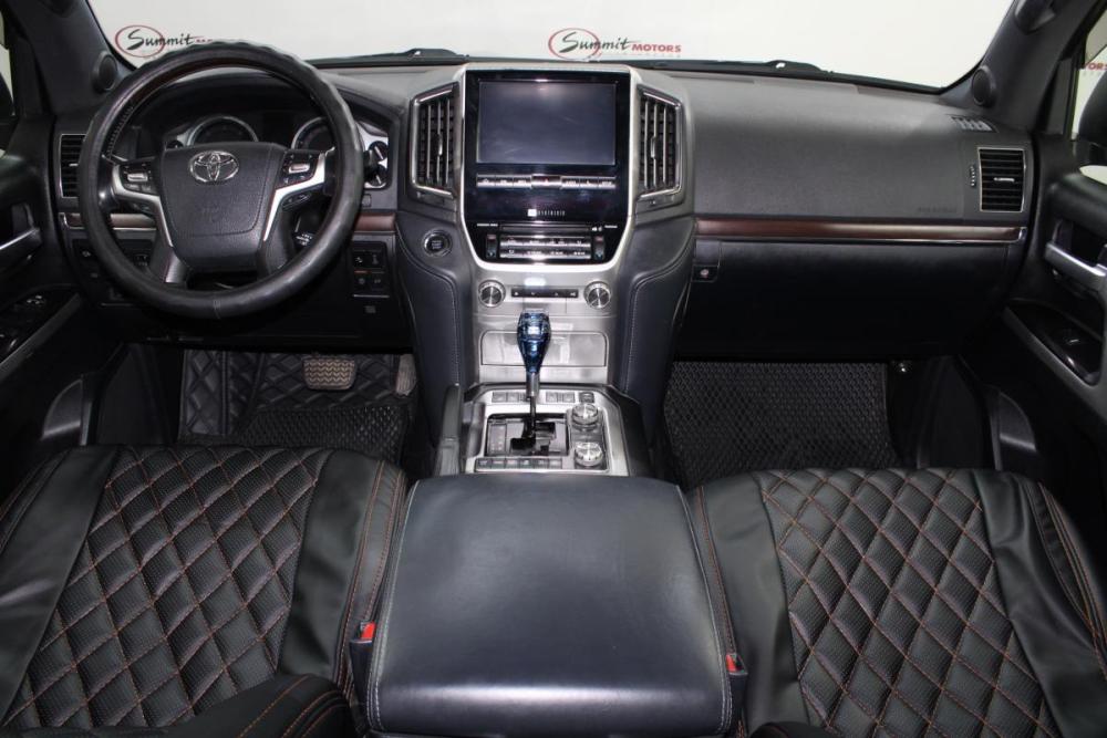 Toyota Land Cruiser 200 Series Рестайлинг 2 Владивосток  - изображение 15
