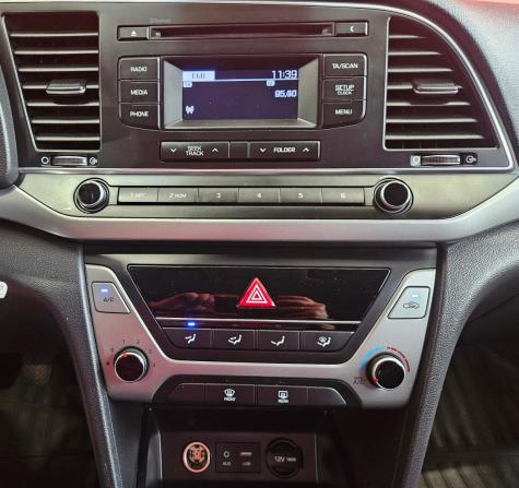 Hyundai Elantra VI (AD) с пробегом 2018 года, цена 1 350 000 рублей, 87299 км, седан, Автокод Объявления