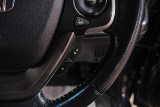 Honda Stepwgn V с пробегом 2015 года, цена 1 799 000 рублей, 132723 км, минивэн, Автокод Объявления