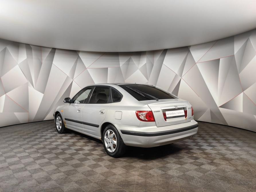 Hyundai Elantra III (XD2) Рестайлинг Москва  - изображение 4