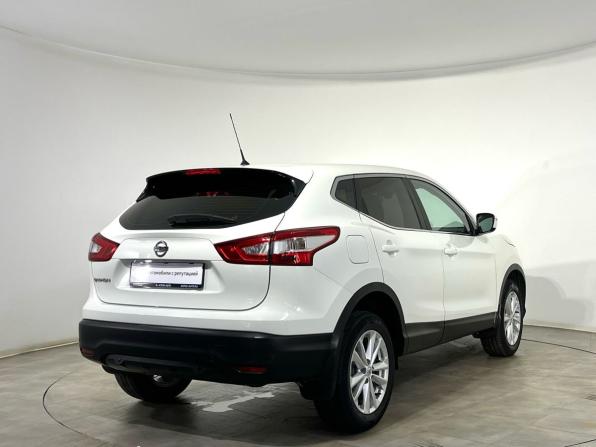 Nissan Qashqai II с пробегом 2015 года, цена 1 300 000 рублей, 94475 км, внедорожник, Автокод Объявления