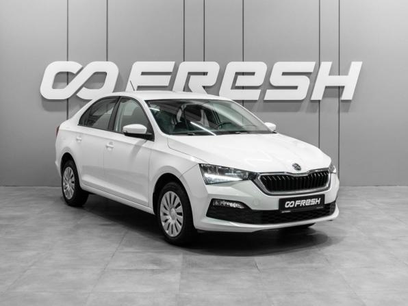 Skoda Rapid II с пробегом 2021 года, цена 1 649 000 рублей, 41892 км, лифтбек, Автокод Объявления