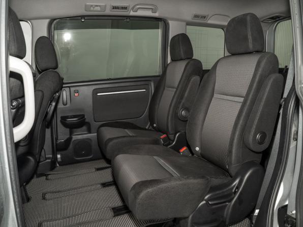 Honda Stepwgn V Рестайлинг с пробегом 2018 года, цена 2 290 000 рублей, 86003 км, минивэн, Автокод Объявления