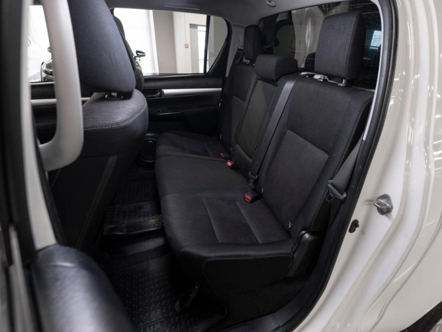 Toyota Hilux VIII Москва  - изображение 12
