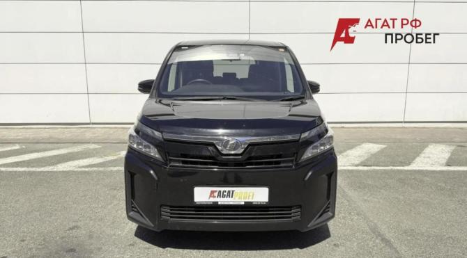 Toyota Voxy III (R80) Рестайлинг с пробегом 2019 года, цена 1 890 000 рублей, 146611 км, минивэн, Автокод Объявления