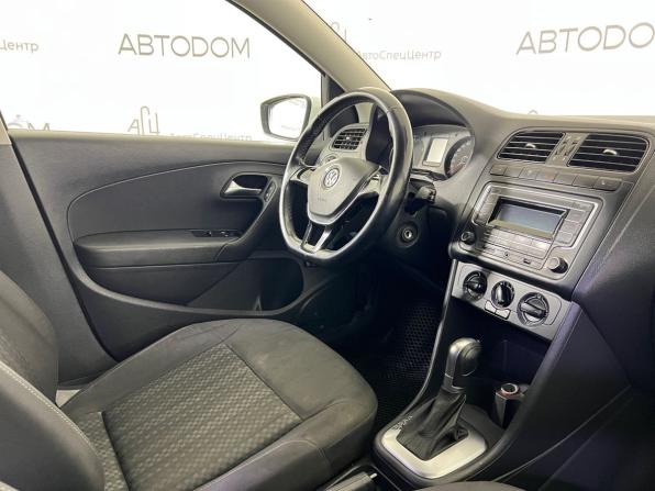 Volkswagen Polo V Рестайлинг с пробегом 2016 года, цена 1 010 000 рублей, 126534 км, седан, Автокод Объявления