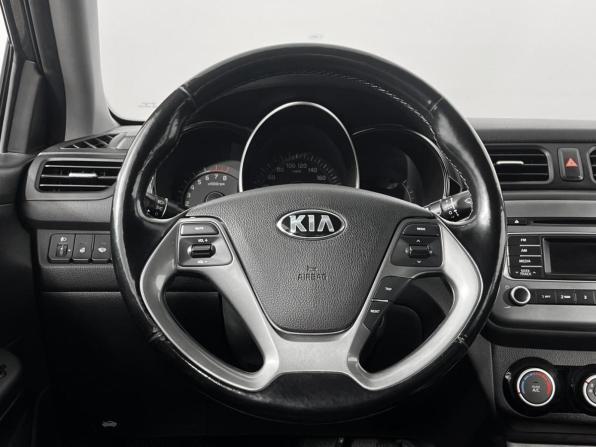 Kia Rio III Рестайлинг с пробегом 2017 года, цена 1 155 900 рублей, 153296 км, седан, Автокод Объявления