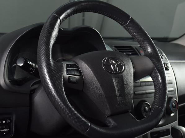 Toyota Corolla X (E140 E150) Рестайлинг с пробегом 2013 года, цена 1 249 999 рублей, 181000 км, седан, Автокод Объявления