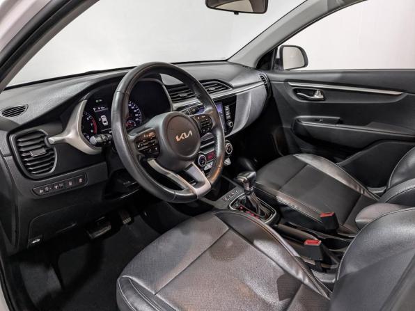 Kia Rio IV Рестайлинг с пробегом 2021 года, цена 1 650 000 рублей, 68826 км, седан, Автокод Объявления