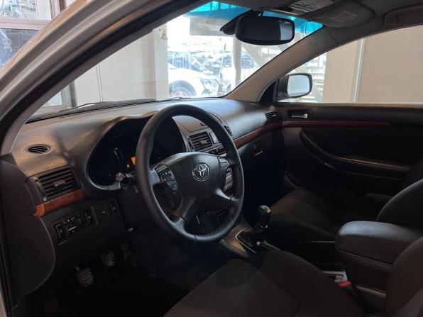 Toyota Avensis II Рестайлинг с пробегом 2008 года, цена 680 000 рублей, 392679 км, седан, Автокод Объявления