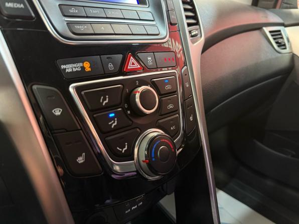 Hyundai i30 II с пробегом 2012 года, цена 1 150 000 рублей, 151645 км, хэтчбек, Автокод Объявления
