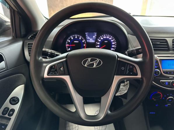 Hyundai Solaris I с пробегом 2013 года, цена 699 000 рублей, 172356 км, седан, Автокод Объявления