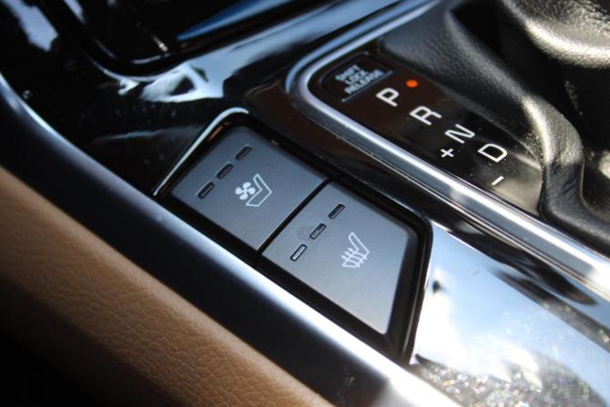 Kia Mohave I Рестайлинг 2 с пробегом 2019 года, цена 4 399 000 рублей, 82150 км, внедорожник, Автокод Объявления