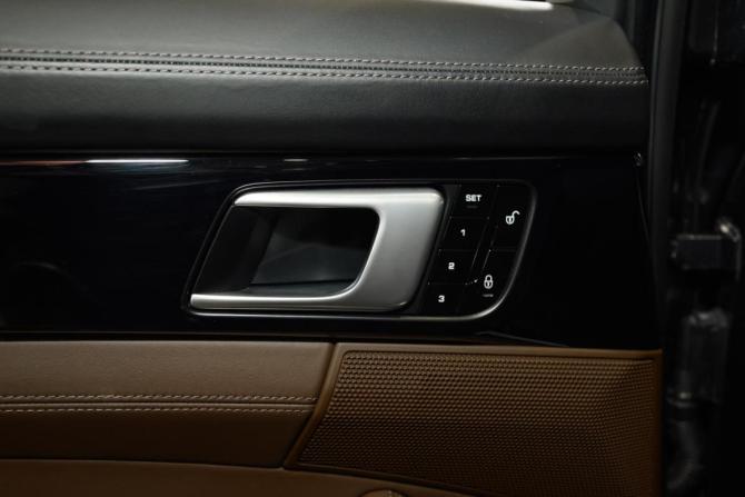 Porsche Panamera II с пробегом 2018 года, цена 8 569 000 рублей, 59018 км, лифтбек, Автокод Объявления