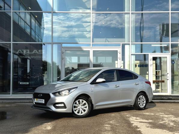 Hyundai Solaris II с пробегом 2019 года, цена 1 060 000 рублей, 141820 км, седан, Автокод Объявления