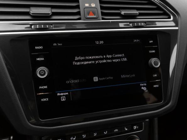 Volkswagen Tiguan II с пробегом 2018 года, цена 2 440 000 рублей, 102223 км, внедорожник, Автокод Объявления