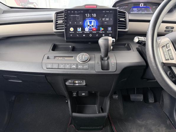 Honda Freed I Рестайлинг с пробегом 2012 года, цена 1 019 000 рублей, 186000 км, компактвэн, Автокод Объявления