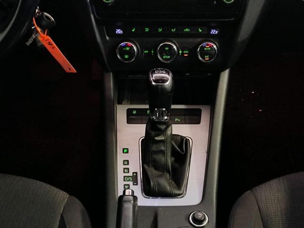 Skoda Octavia III (A7) с пробегом 2013 года, цена 1 489 000 рублей, 160511 км, лифтбек, Автокод Объявления