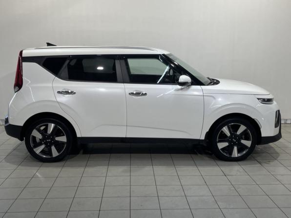 Kia Soul III с пробегом 2021 года, цена 1 895 000 рублей, 65515 км, хэтчбек, Автокод Объявления