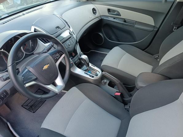 Chevrolet Cruze I Рестайлинг с пробегом 2013 года, цена 650 000 рублей, 175495 км, хэтчбек, Автокод Объявления