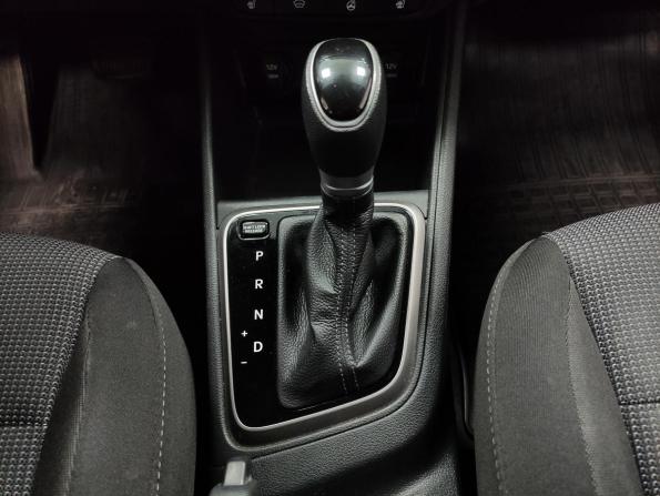 Hyundai Solaris II Рестайлинг с пробегом 2022 года, цена 1 495 000 рублей, 152434 км, седан, Автокод Объявления