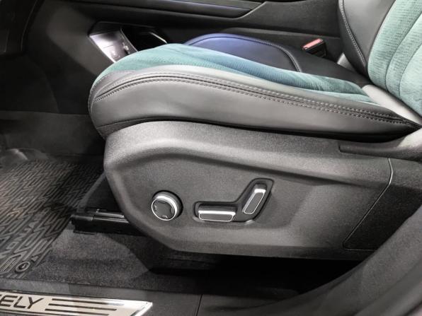Geely Monjaro I с пробегом 2024 года, цена 3 570 000 рублей, 36542 км, внедорожник, Автокод Объявления