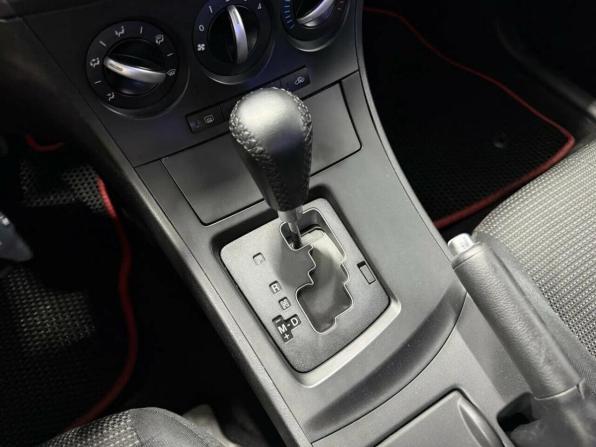Mazda 3 II (BL) Рестайлинг с пробегом 2012 года, цена 997 500 рублей, 140201 км, седан, Автокод Объявления