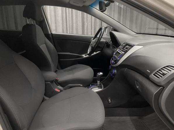 Hyundai Solaris I с пробегом 2012 года, цена 815 000 рублей, 155000 км, хэтчбек, Автокод Объявления