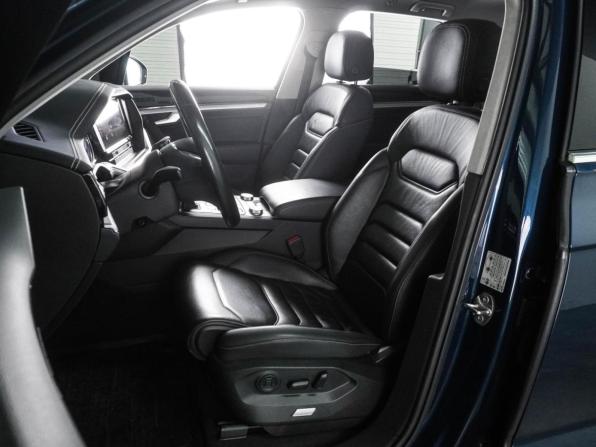 Volkswagen Touareg III с пробегом 2018 года, цена 3 599 000 рублей, 249749 км, внедорожник, Автокод Объявления