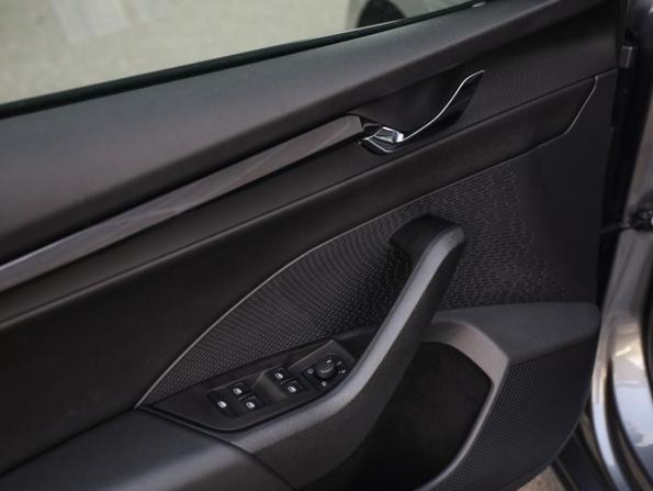 Skoda Octavia IV (A8) с пробегом 2021 года, цена 2 399 000 рублей, 117215 км, лифтбек, Автокод Объявления