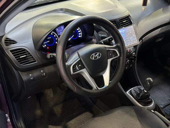 Hyundai Solaris I с пробегом 2012 года, цена 745 000 рублей, 130000 км, седан, Автокод Объявления