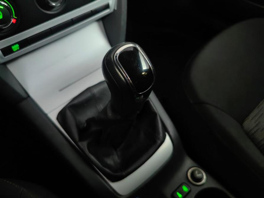 Skoda Octavia II (A5) Рестайлинг Москва  - изображение 19