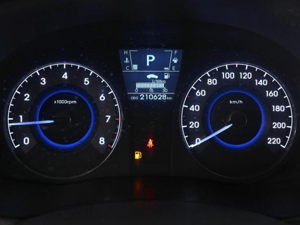 Hyundai Solaris I с пробегом 2013 года, цена 799 000 рублей, 210628 км, седан, Автокод Объявления