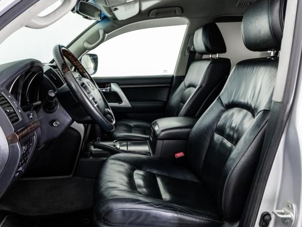 Toyota Land Cruiser 200 Series Рестайлинг 1 с пробегом 2012 года, цена 3 499 000 рублей, 258276 км, внедорожник, Автокод Объявления