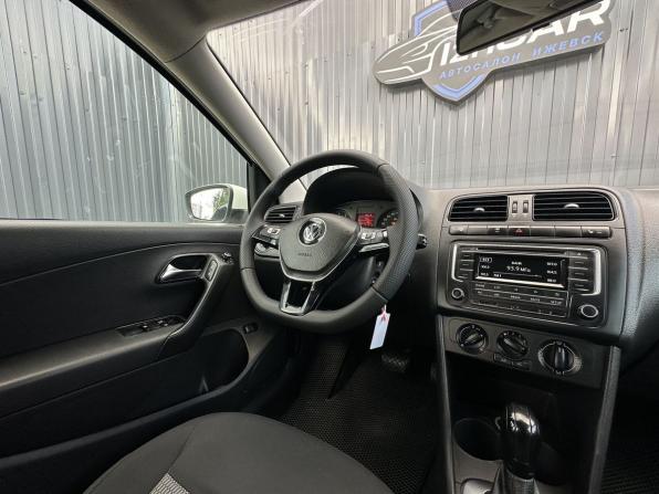 Volkswagen Polo V с пробегом 2014 года, цена 649 000 рублей, 200100 км, седан, Автокод Объявления