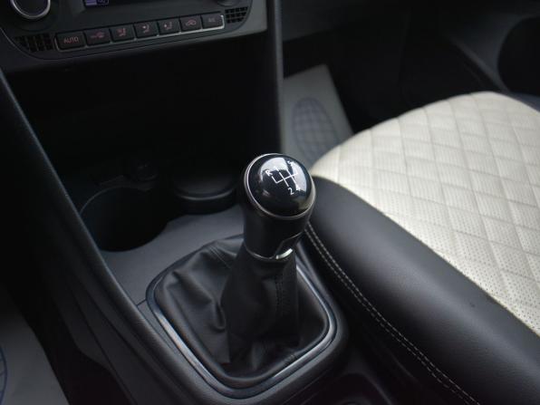 Volkswagen Polo V Рестайлинг с пробегом 2019 года, цена 1 199 000 рублей, 104662 км, седан, Автокод Объявления