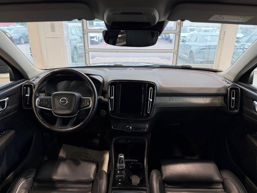Volvo XC40 I Москва  - изображение 14